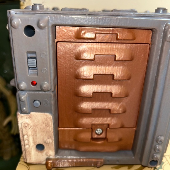 Awesome Interactive Talking Groot with Bluetooth - Picture 6 of 7